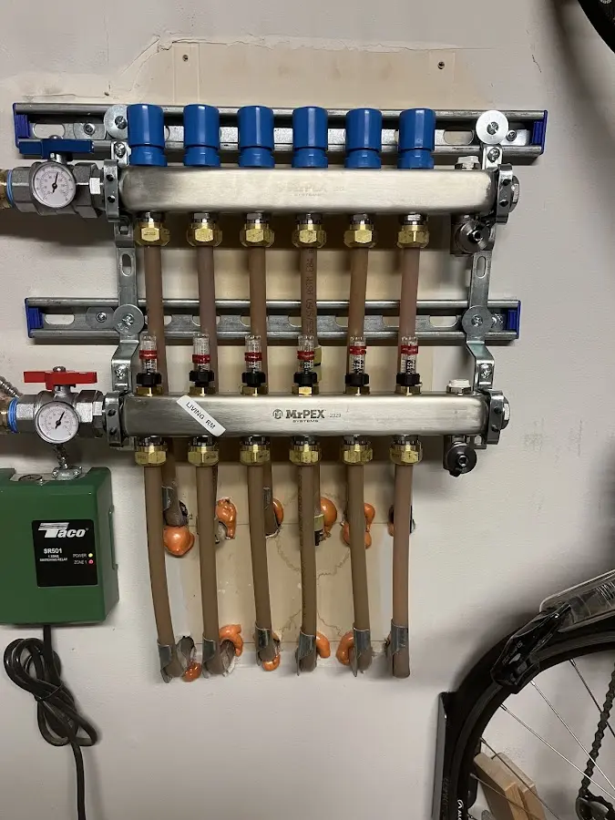 Plumber performing Leak Detection at a residential property in Grants Pass